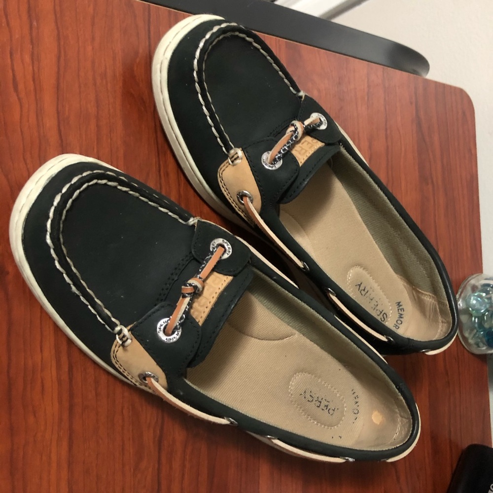 Sperry Women's Black and Tan Flats